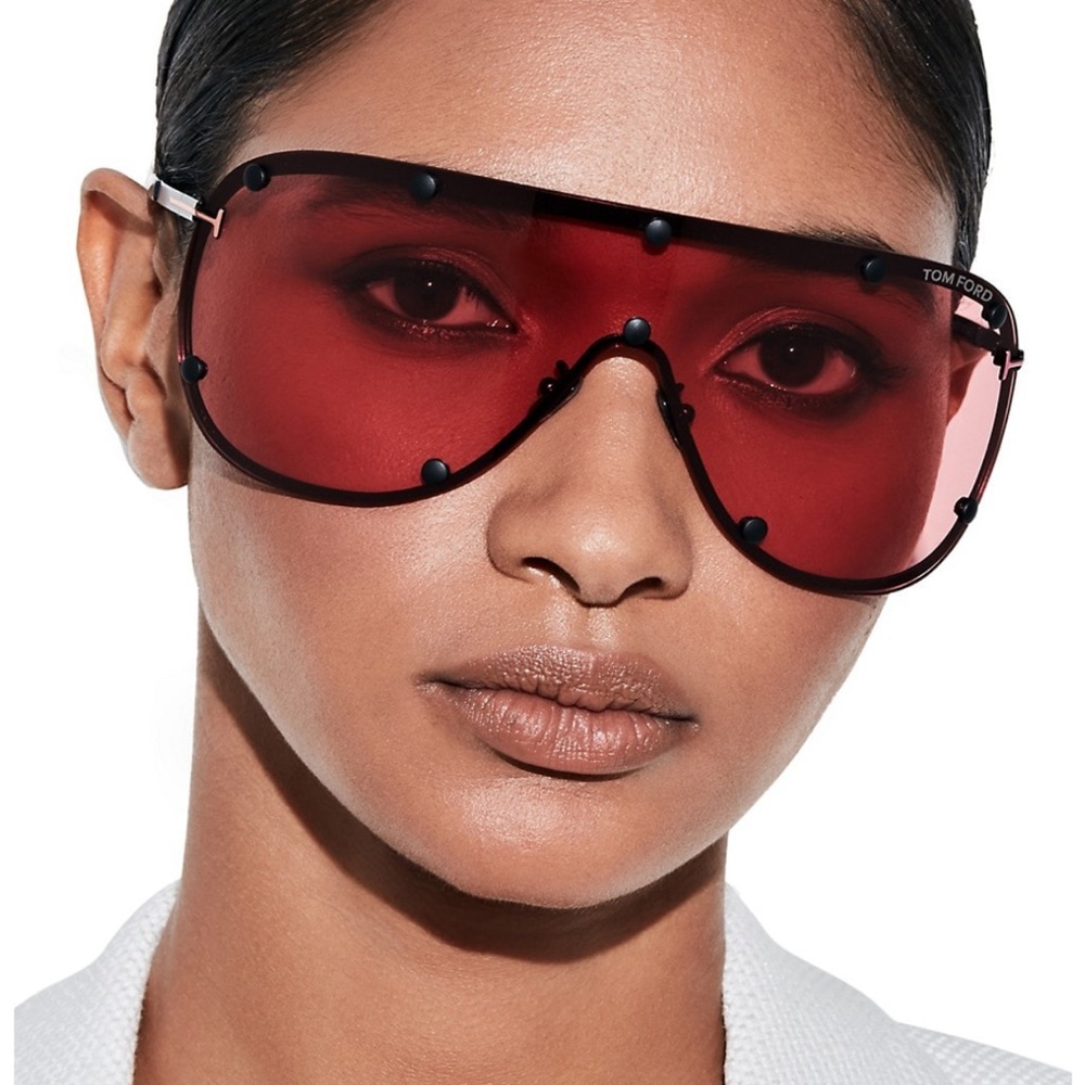 TOM FORD